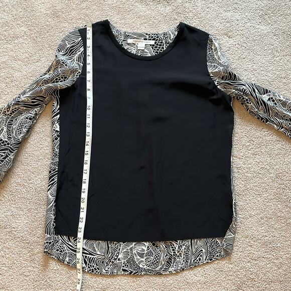 Diane VonFurstenberg Long Sleeve Silk Blouse Size 6 Black White Abstract Print - Picture 5 of 5